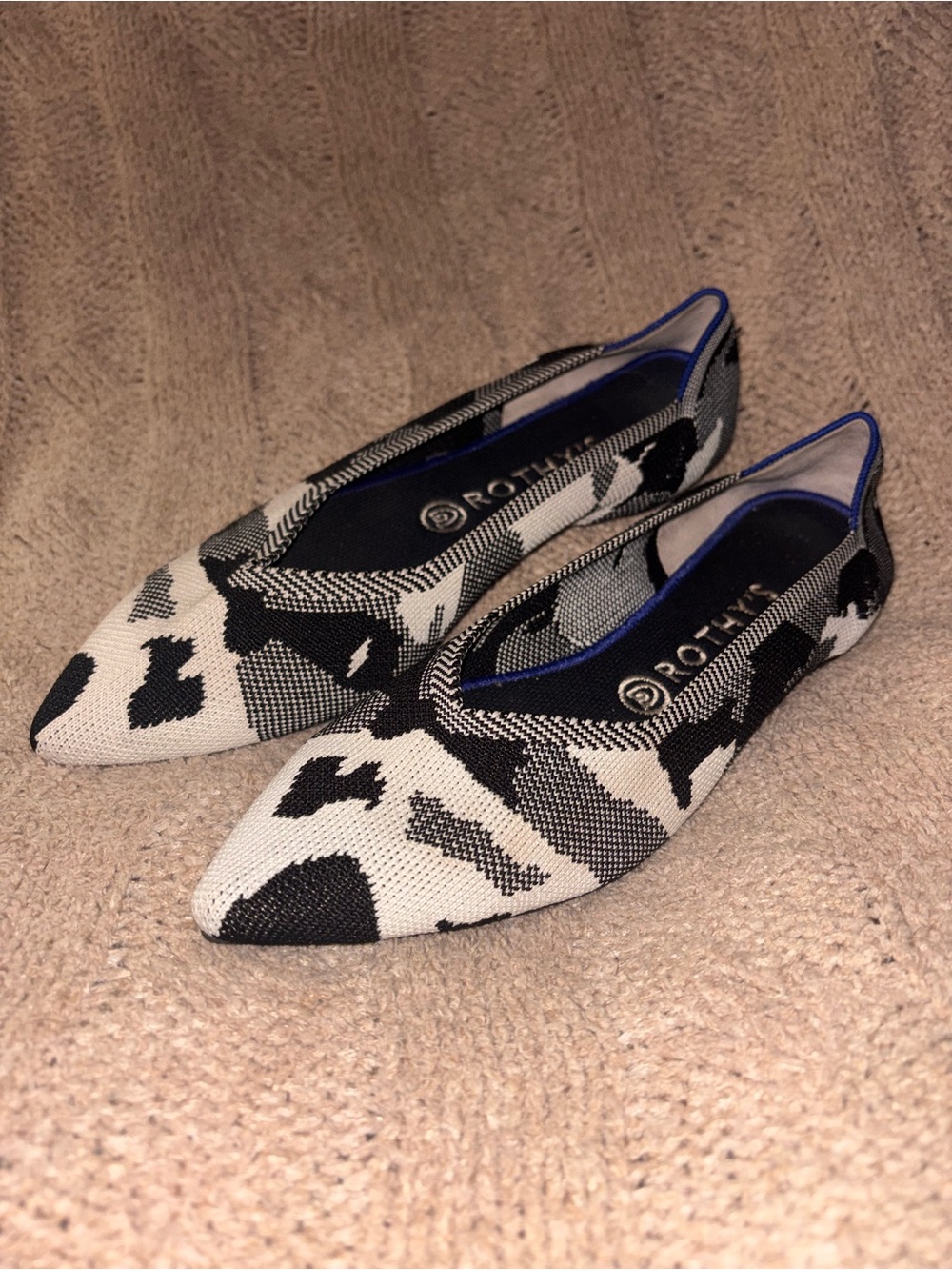 Rothy’s The Point Black White Gray Camo Knit Flats Women’s Size 10 US